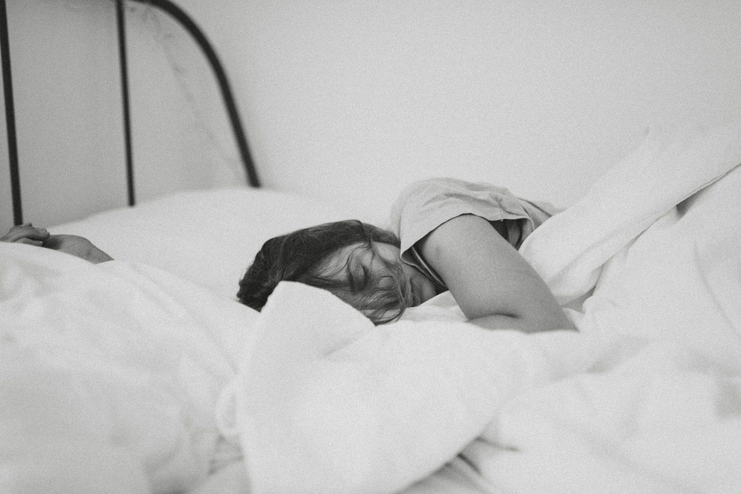 la régression du sommeil : causes, symptômes et conseils pour y remédier